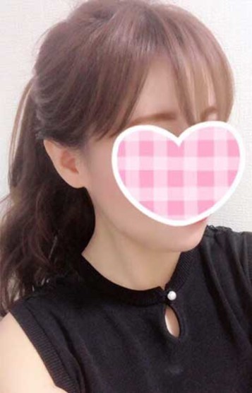 東郷ひな