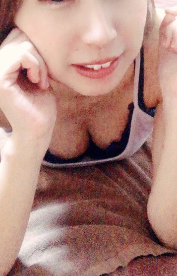 ゆりな