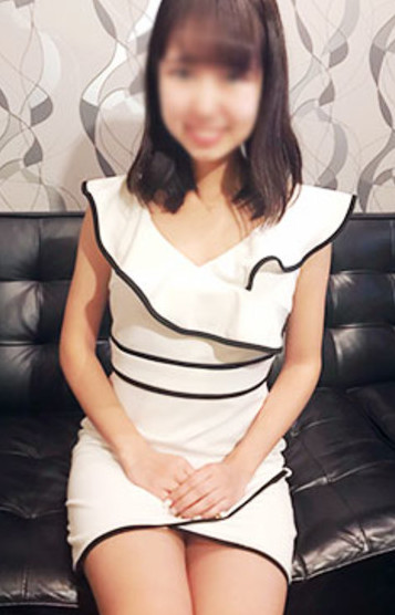 優希まみ