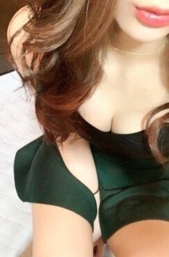 綾乃すみれ