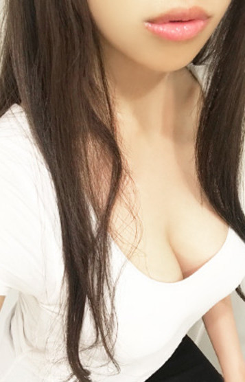 暁りく