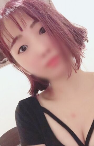 八木ゆりな