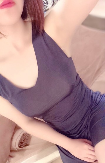 愛沢セラピスト