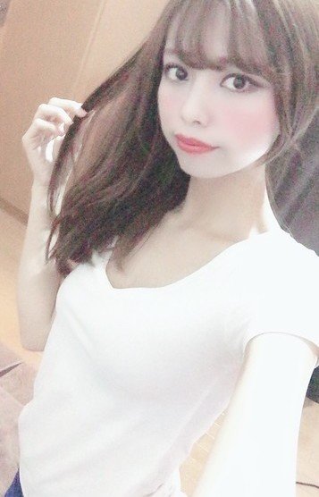 えみり