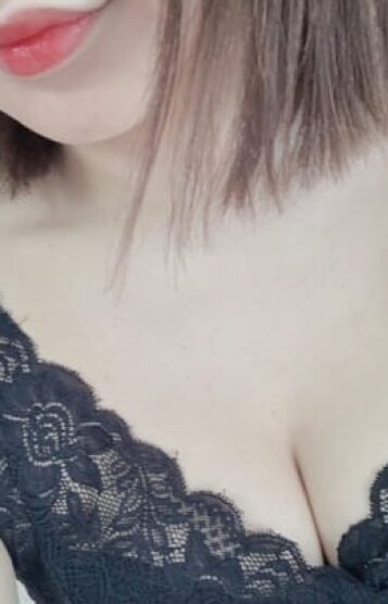 新川みこと