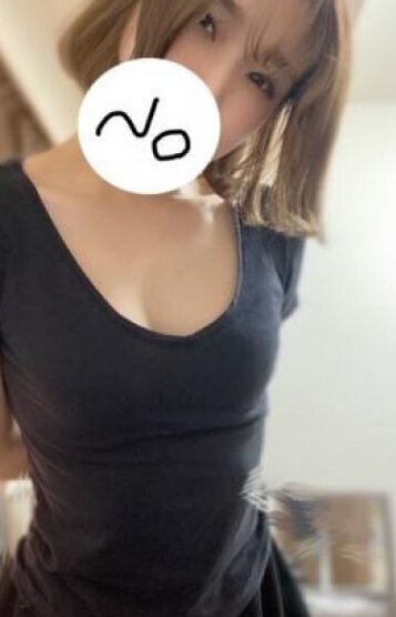 芹沢みな