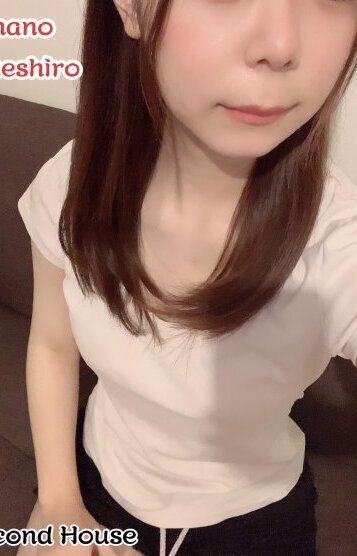 朱城ひなの