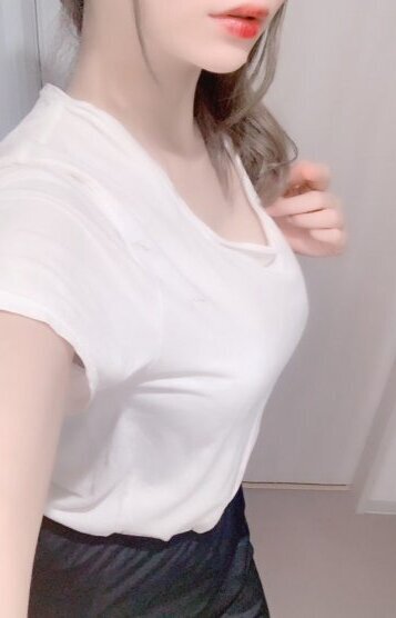 成瀬あいる