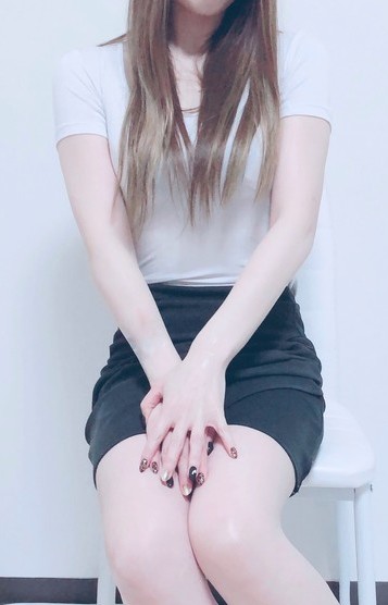 南 ゆな