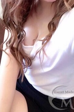 栗花かすみ