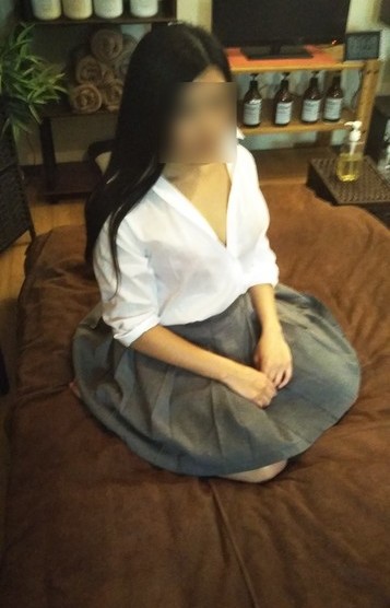 せりな