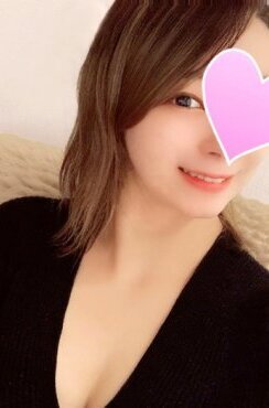 深田あいな