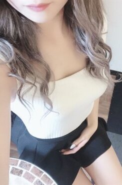 新人れいあ
