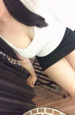 れい(巨乳)