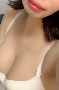 衛藤 りおな