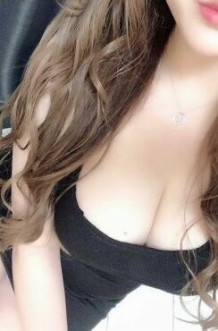 白咲あいり