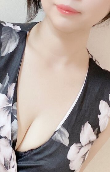 木下なおみ