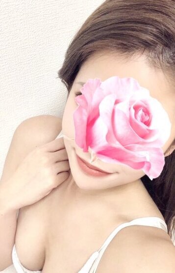 小松 ひな