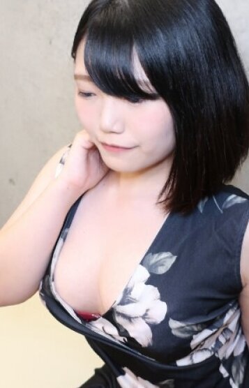 白石 ゆあ